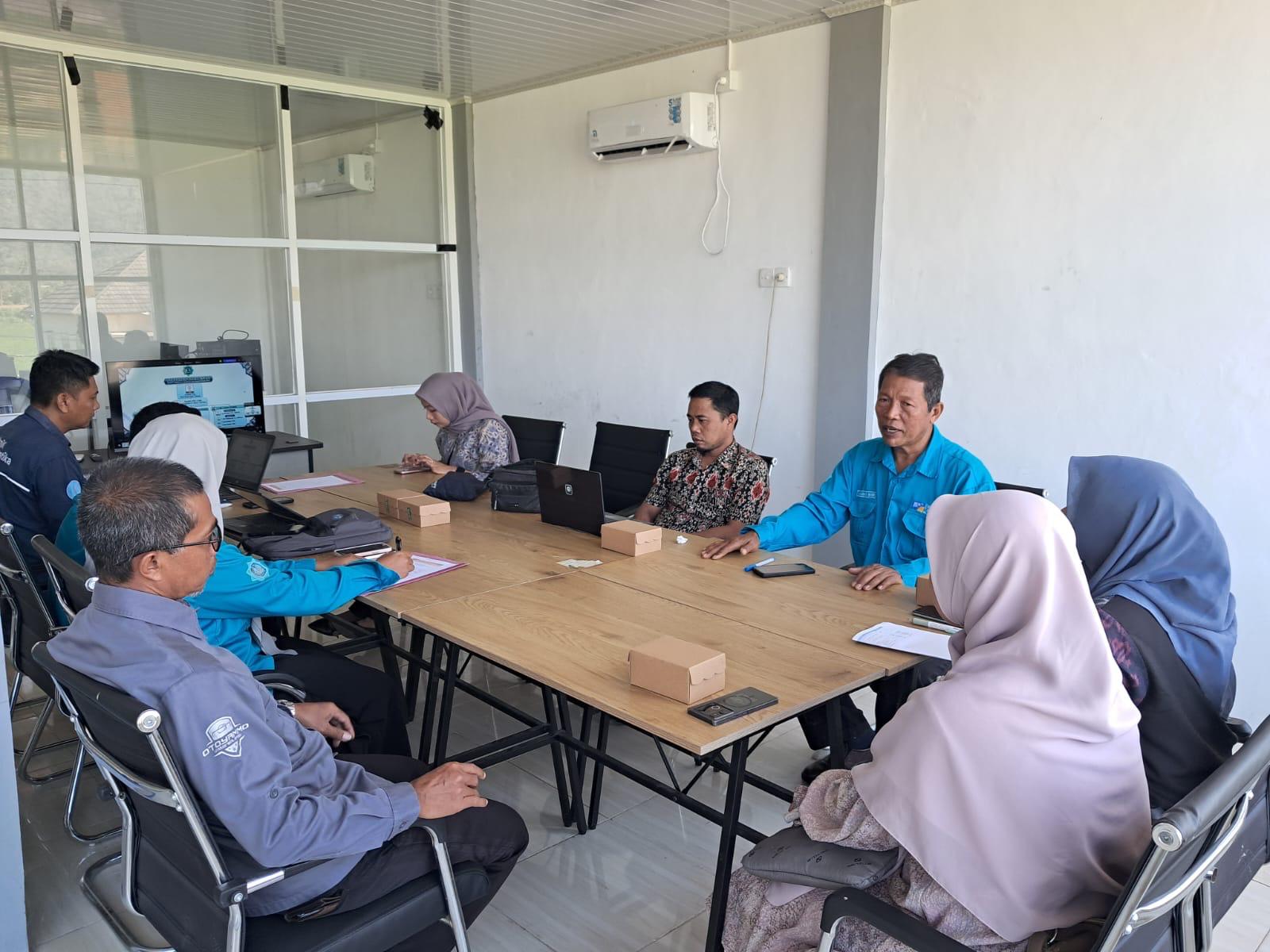 SMKN 1 Taliwang Finalisasi SAQ Keterbukaan Informasi Publik, Didampingi Diskominfo KSB