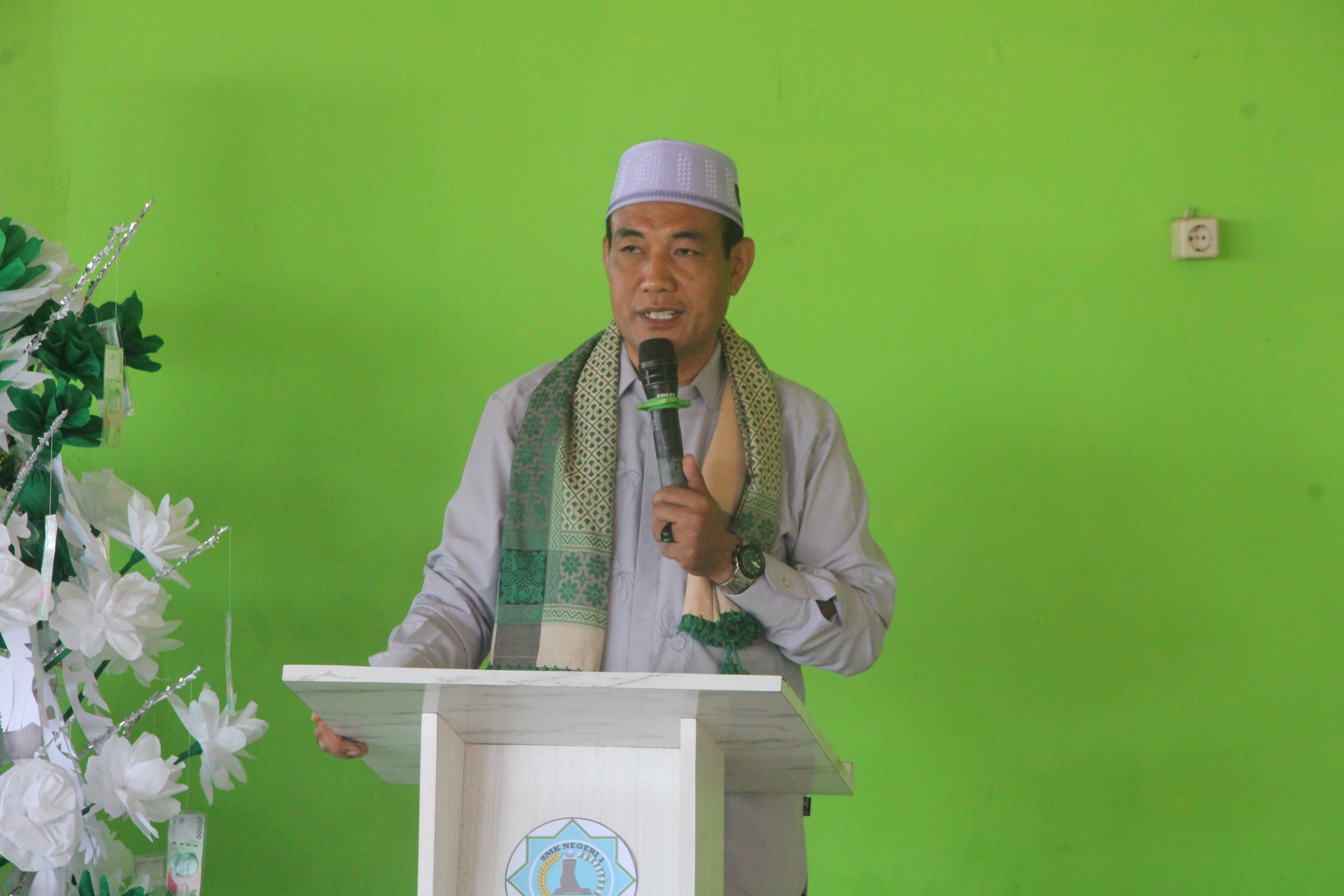 Memperkokoh Karakter Islami dan Meneladani Rasulullah SAW, SMKN 1 Taliwang Gelar Peringatan Maulid Nabi Muhammad SAW 1448 H