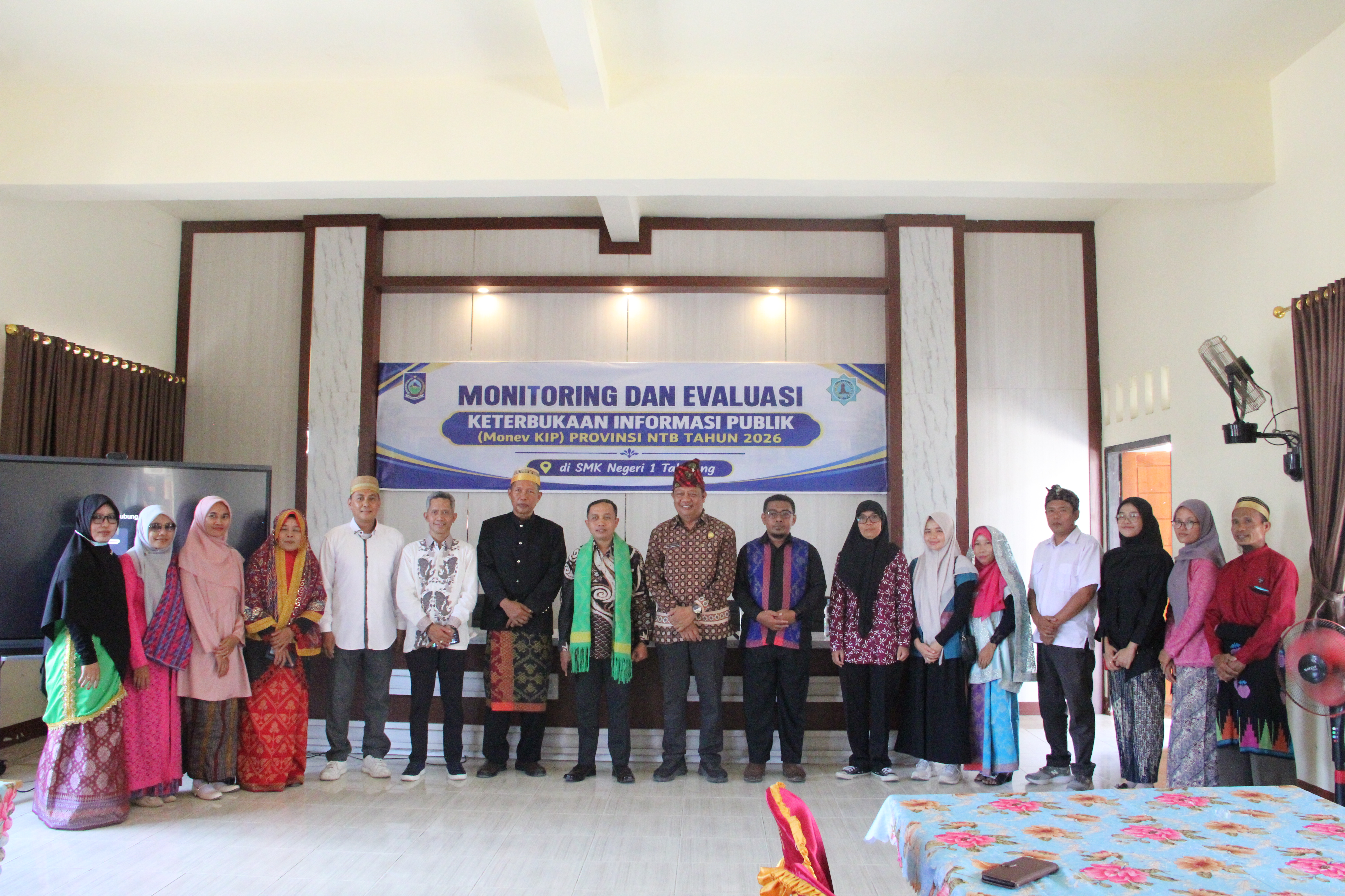 Dengan Tagline AMAN (Akuntabel, Menyenangkan, Amanah, dan Transparan) SMKN 1 Taliwang Sambut Tim Visitasi Monev KIP Provinsi NTB Tahun 2026